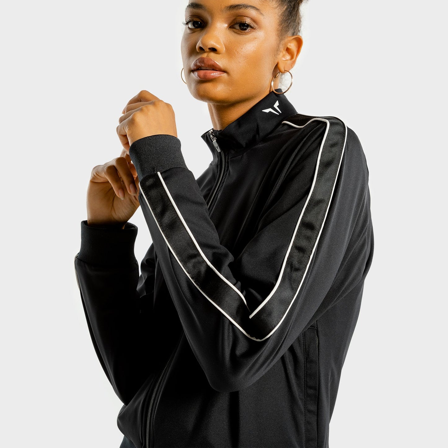 squatwolf-tops-for-women-track-top-black-workout-noor