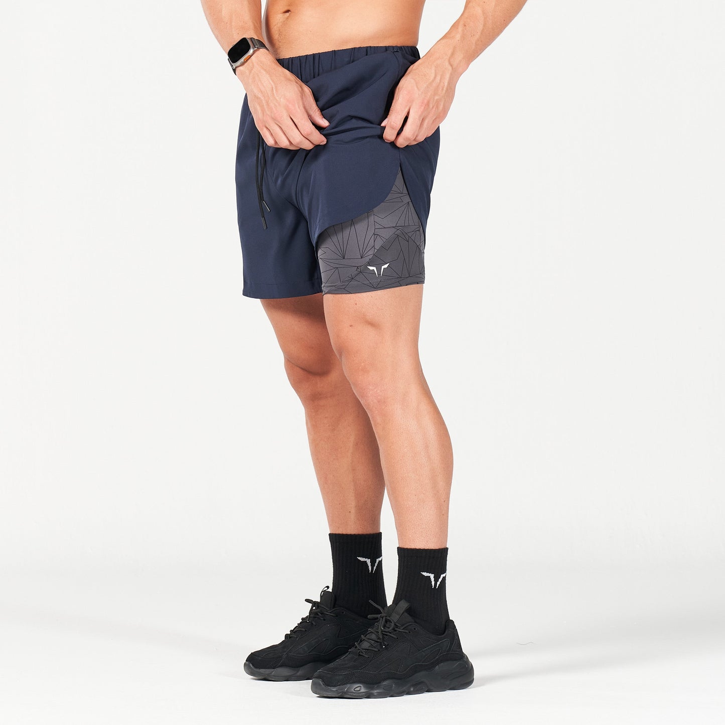 squatwolf-gym-wear-limitless-2-in-1-5-shorts-navy-workout-short-for-men