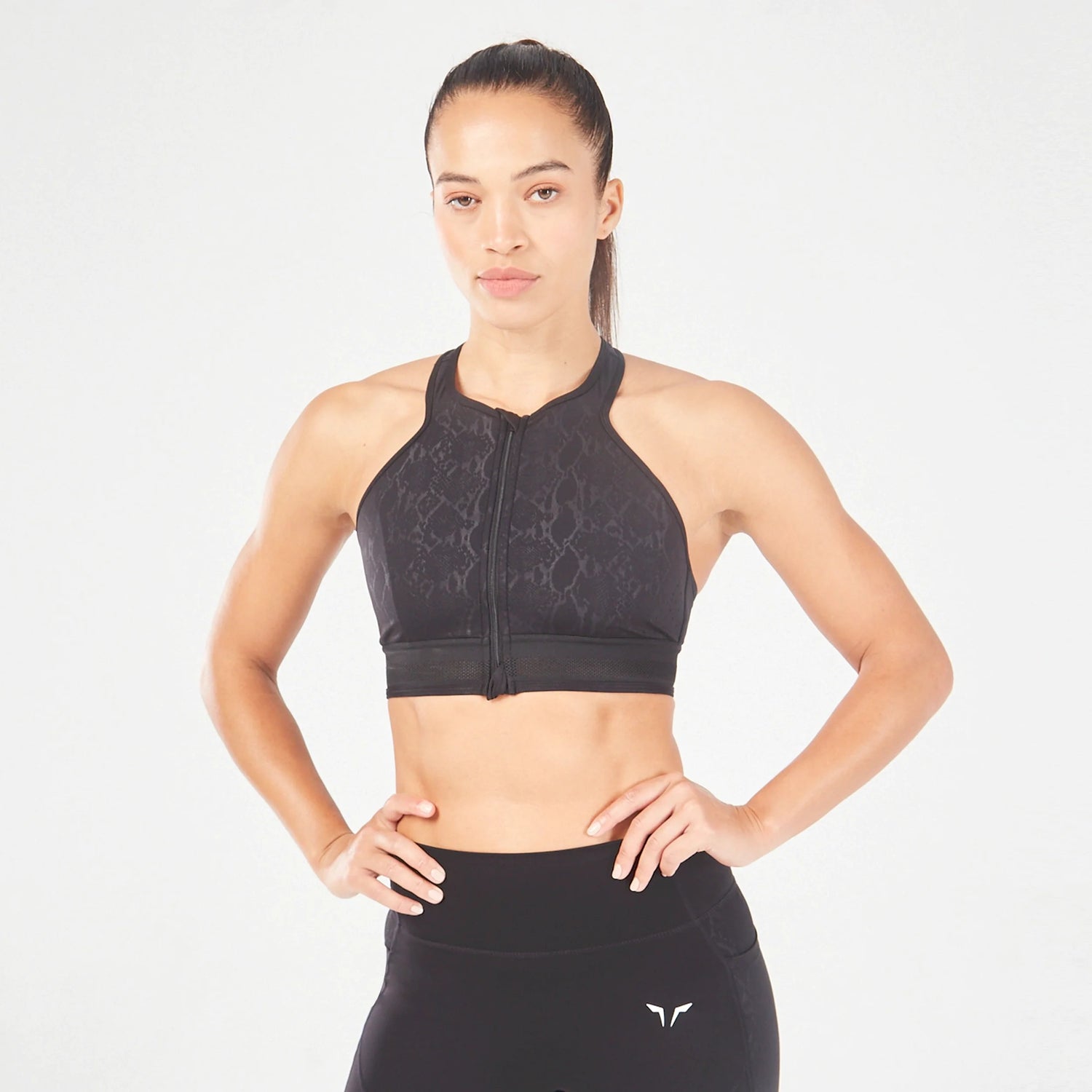 squatwolf-workout-clothes-serpent-zip-up-bra-black-sports-bra-for-gym